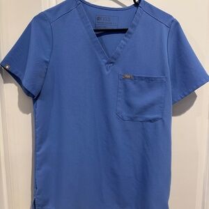 Figs top- baby blue